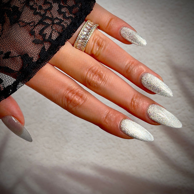 Silver Cateye