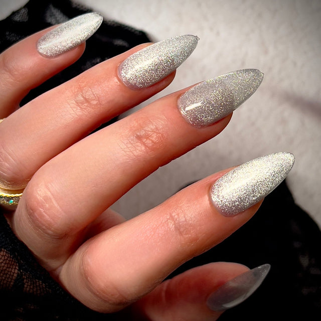 Silver Cateye